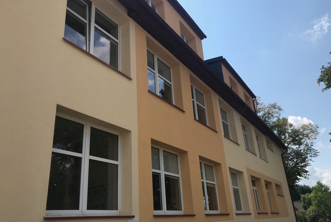 Kompleksowa modernizacja szkoły podstawowej w Leźnie 2